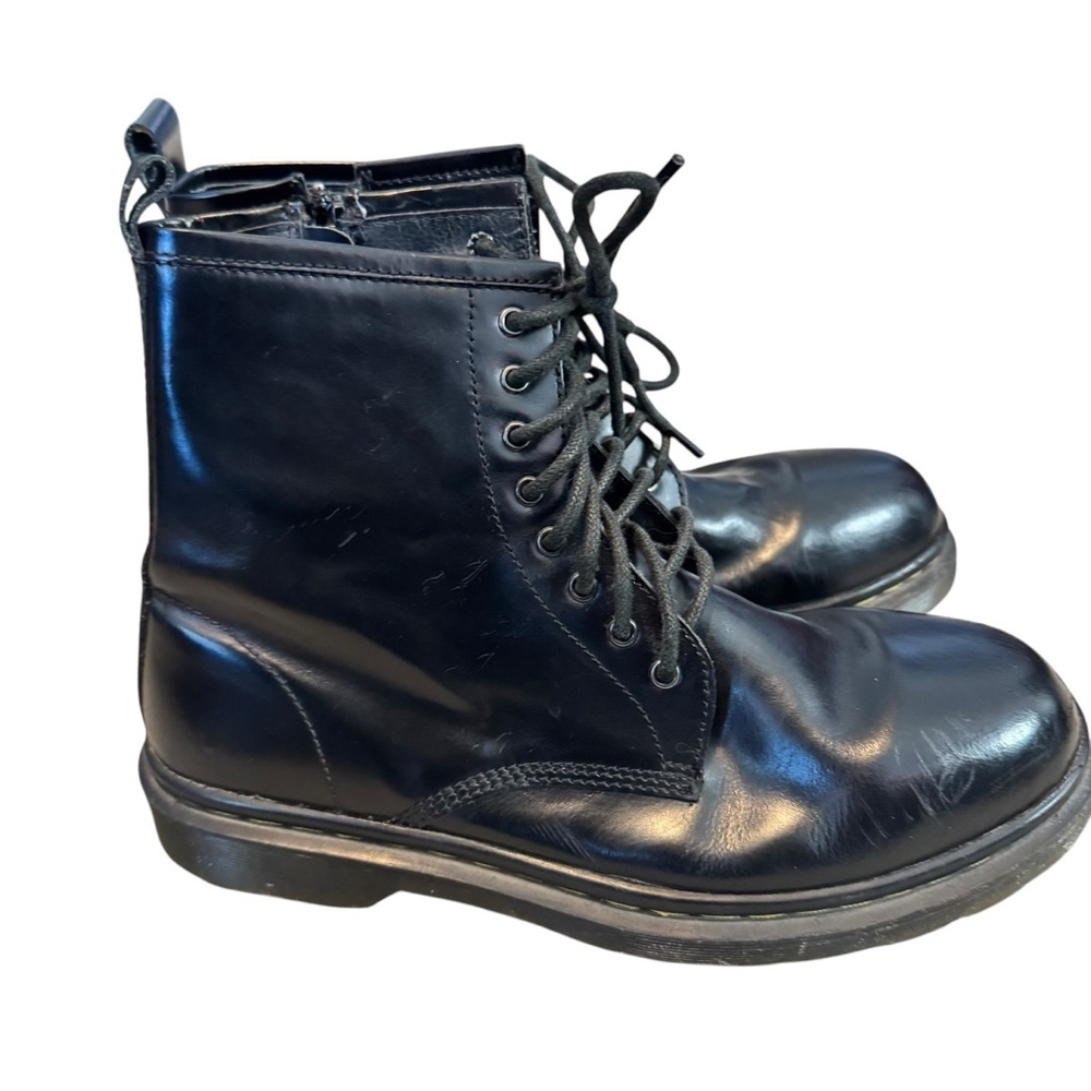 Classic Black Leather Combat Boots Women’s